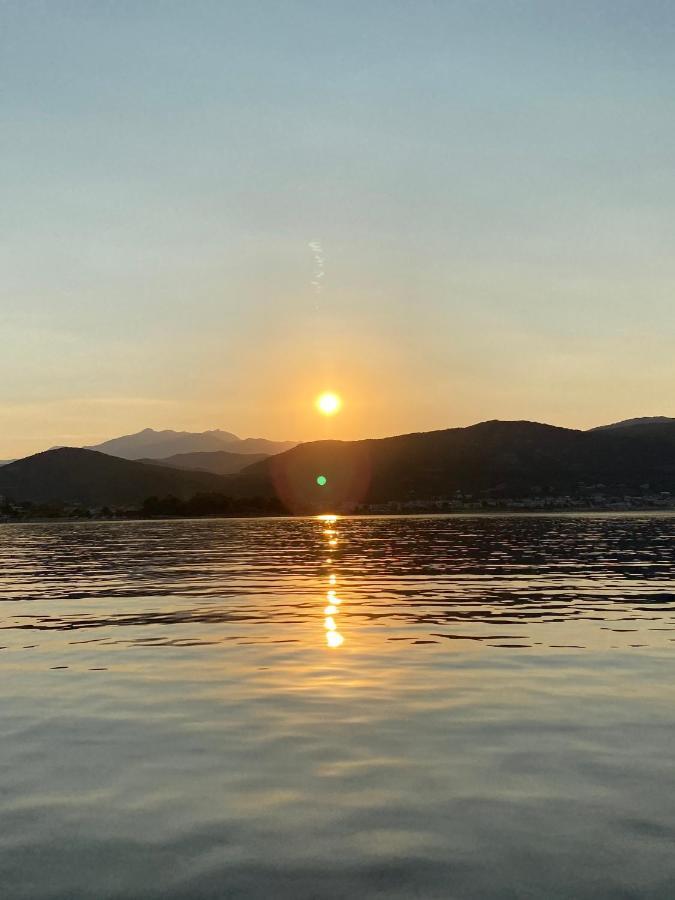 Votsalo Apartment Kavala Bagian luar foto